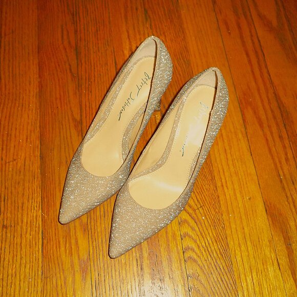 NIB! Betsy Johnson Holiday Silver/Champagne Glitter Heels, Sz.6 - Picture 3 of 4